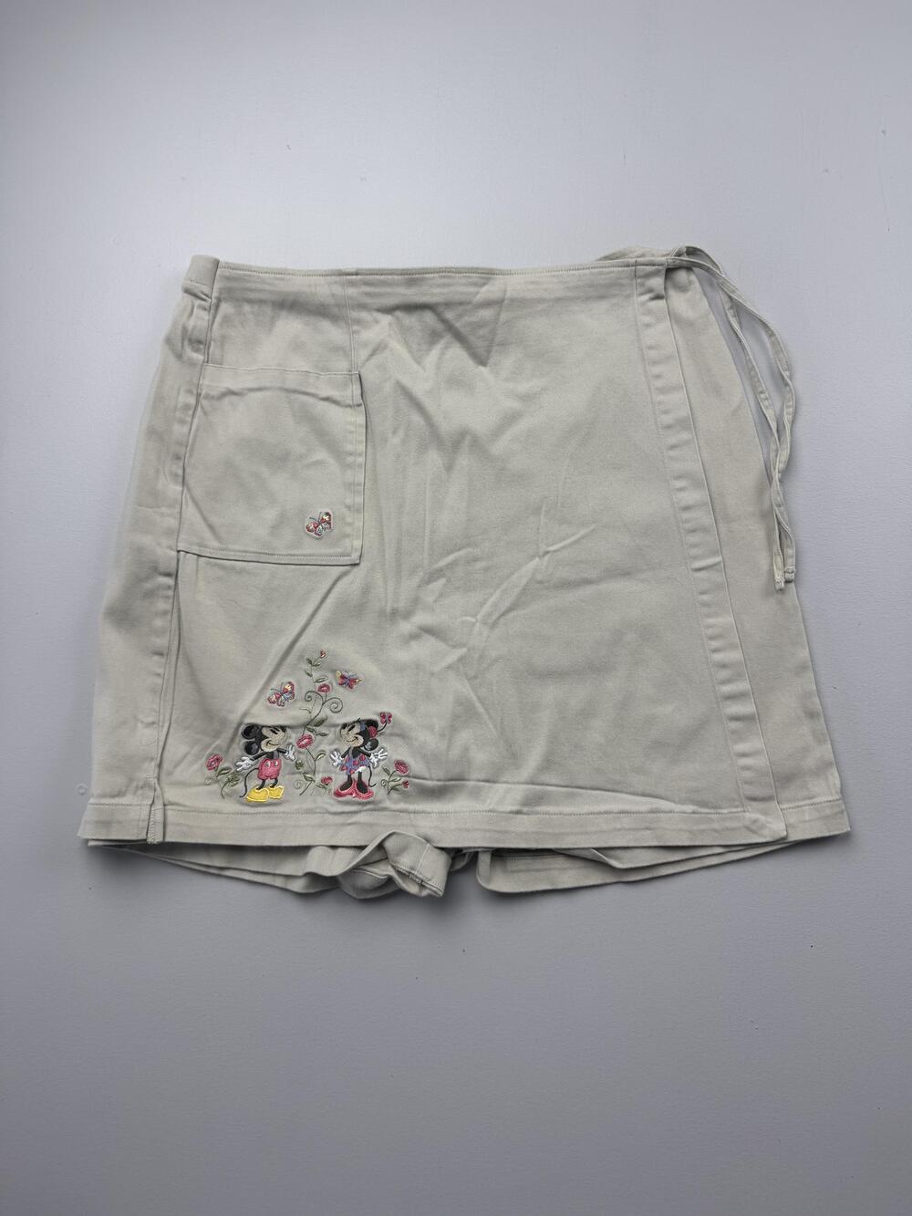 Disney Store Wrap Skort Womens XL Beige Twill Mickey Minnie Embroidered Floral